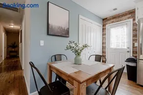 Close to USC & Midtown-Downtown - Newly Renovated - Image 2