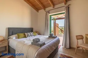 Monte Flora Farmhouse - Image 3