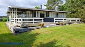 Espléndida casa apta para familias con jardín y barbacoa | Vistas al mar - Image 1