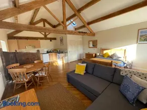 The Barn Studio - Image 2