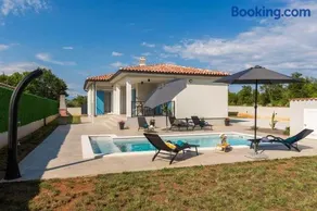 Villa Grandini Azzurra by Kompas Villas - Image 3