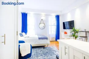 62-3B Studio Prime UES Walk to Central Park - Image 2