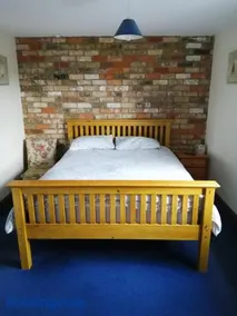 The Old School - Image 5