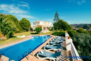 Gran villa con vistas al mar y piscina privada - Image 1