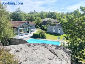 Architect-designed villa with pool, sauna and sea view in Mjörn SE09124 - Image 1