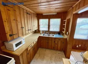 Edgewater Escape - Image 4