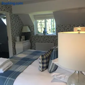 The George Great Oxendon - Image 5
