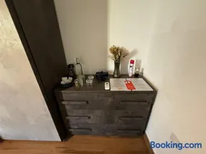 Airport Accommodation Bedroom with your own private Bathroom Self Check In and Self Check Out Air-condition Included - Image 3