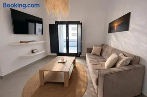 Rosaviglia Luxury Villa - an Oia Private Hideaway - Image 3