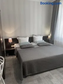 Villa Aronia pokoje z aneksem kuchennym , parking bezpłatny - Image 2