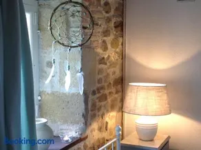 Domaine Charente Glamping Familyroom Le Jardin with external toilet & shower house & outdoor kitchen - Image 2