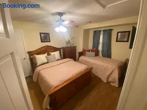 Country Cottage - Image 2
