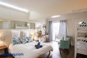 Bedrock Strand Family 4 Sleeper with Private Bathroom - Image 2