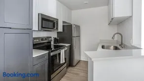 Landing - Modern Apartment with Amazing Amenities (ID7827X62) - Image 3