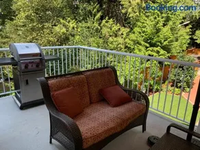 Beautiful Modern Suite - Image 2