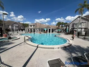 Lyrios Vacation Rentals - The Palms - Image 2
