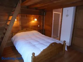 Appartement alpin avec balcon sud, proche Courchevel - FR-1-464-3 - Image 2