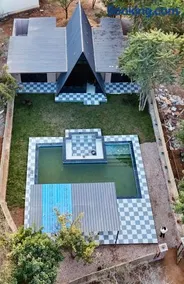 The triangle haven escape - Image 4