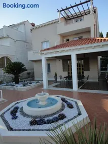Soko Apartments & Rooms - Image 2