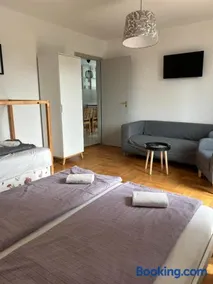 Léna Apartmanház - Image 5