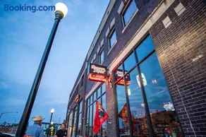 Motor Row Loft in the Heart of Downtown 3bd and 2bth - Image 1