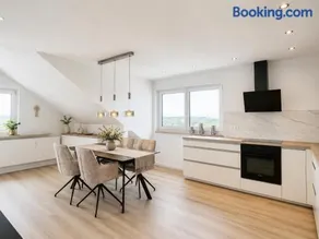 Moderne Design-Apartments in ruhiger Feldrandlage in Böblingen - Image 1