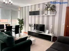Apartamentos Gran Via - Image 2