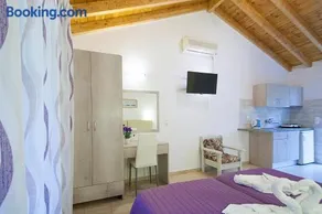 VOULA STUDIOS - Image 2
