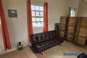 Seclusion Studio Apartment. - Image 4