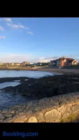 Cosy Seaside Home - Image 3