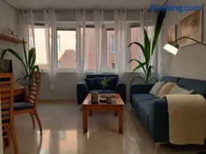 NUEVO-LUMINOSO Y MODERNO. Parking gratis!! - Image 1
