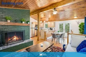 Harpers Ferry Cabin Hot Tub, Deck, Fire Pit, WiFI - Image 1