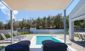 Naiades Villas - Image 2