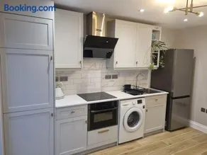 Beautiful newly renovated flat in Orpington - Image 2