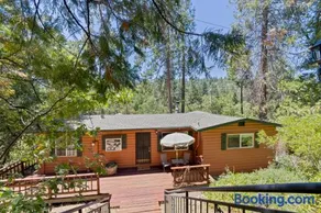 Red Cabin in Twain Harte - King bed - Image 1