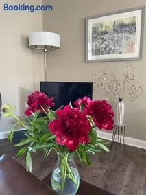 Luxurious two-bedroom apartment in the centre of Peterborough - Image 3