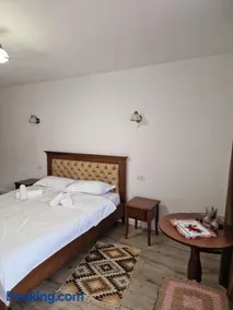 La Mona - Image 5