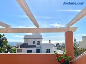 Villa with heated private pool, sea view& turkish sauna - Image 2