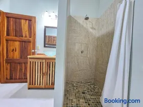 Vacation Home - Image 5