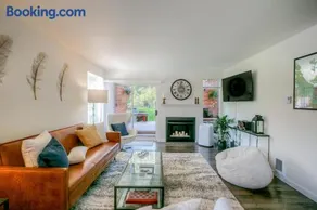 Moon River Suites #4 - Image 3