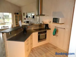 Three-Bedroom Holiday Home in Ebeltoft - Image 3