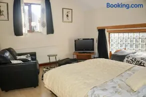 Ravencar Farm B&B - Image 2