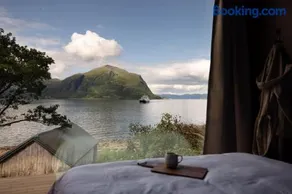 Hundeidvik Fjord Retreat - Fjord Panorama with sauna - Image 1