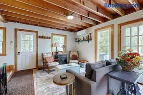Sunny, lakefront home on South Pond with private dock, great deck & firepit - Image 4