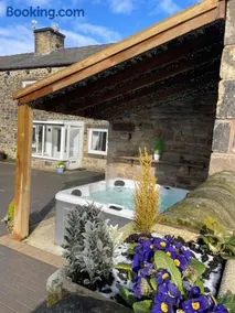Smithills Farm Holiday Cottage - Image 3