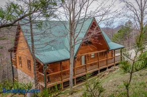 Retreat W Game Room Sleeps 8 Hot Tub Shared Pool - Image 4