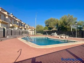 Relax Inn - Image 1