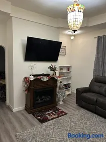 Q Street Bungalow - Bedford IN - Image 2