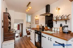 Burn Cottage - with Hot Tub - Image 1