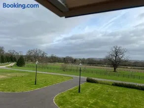 Fallow View - Luxury Countryside Cottage - Image 4